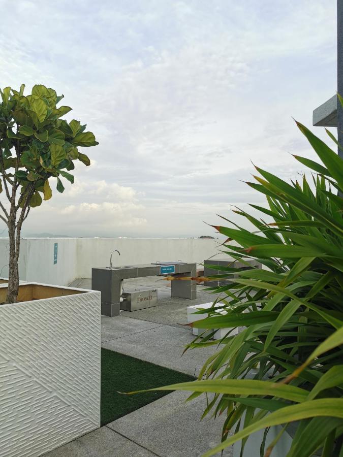 Kajang Industrial House With Olympic Size Swimming Pool Apartment Екстериор снимка